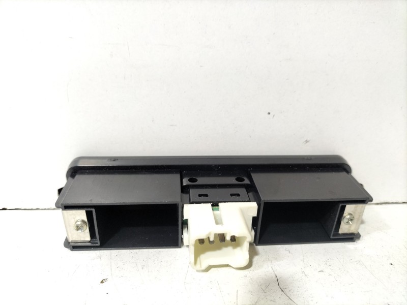 Recambio de mando elevalunas delantero derecho para suzuki vitara (et, ta, td) 2.0 v6 24v a las 4 ruedas (sv620) referencia OEM 