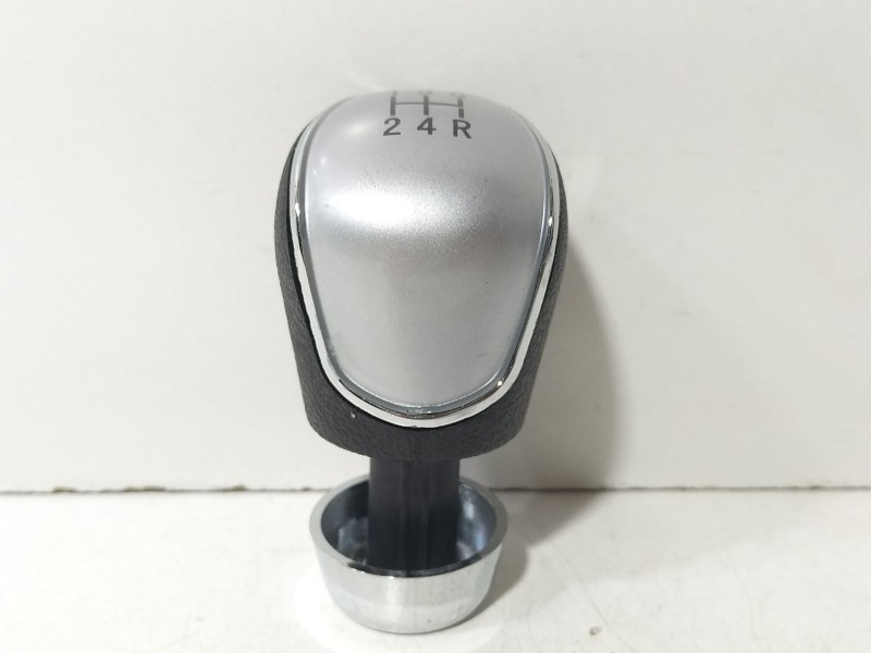 Recambio de pomo palanca cambio para ford kuga i 2.0 tdci referencia OEM IAM Ford Kuga  