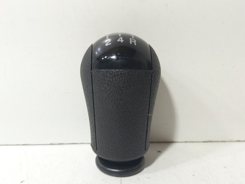 Recambio de pomo palanca cambio para ford fiesta vi (cb1, ccn) 1.6 tdci referencia OEM IAM FX-184  