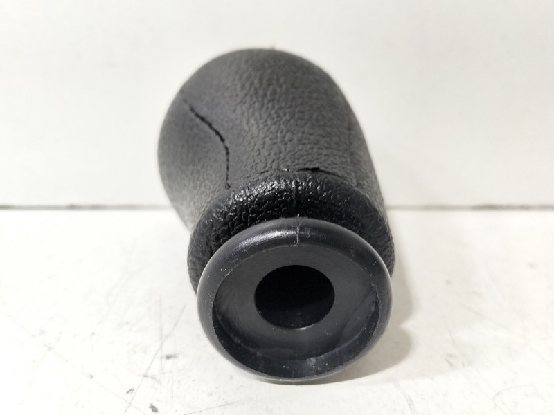 Recambio de pomo palanca cambio para ford fiesta vi (cb1, ccn) 1.6 tdci referencia OEM IAM FX-184  