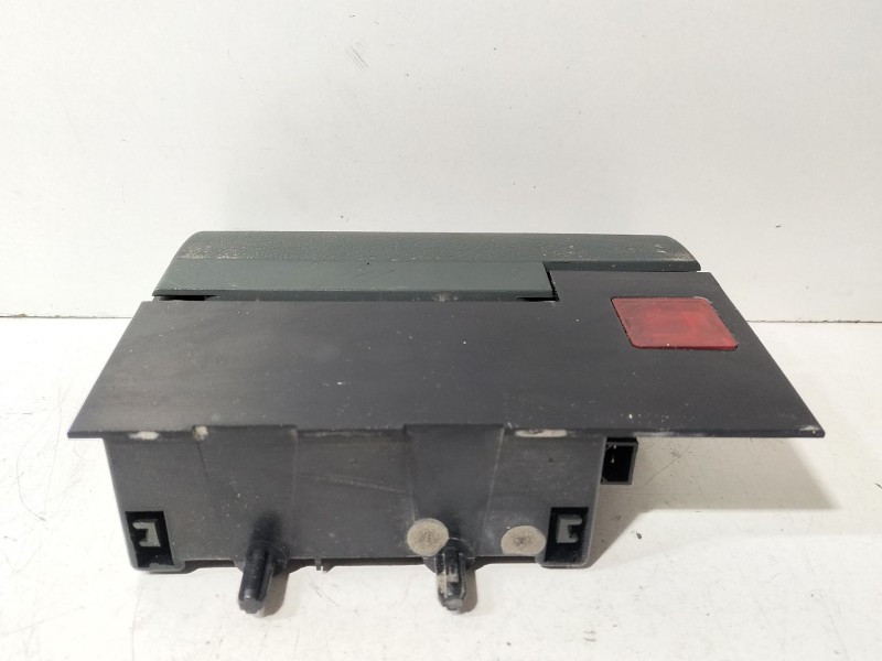 Recambio de cenicero para audi tt (8n3/8n9) 1.8 20v turbo referencia OEM IAM 8N0857951  