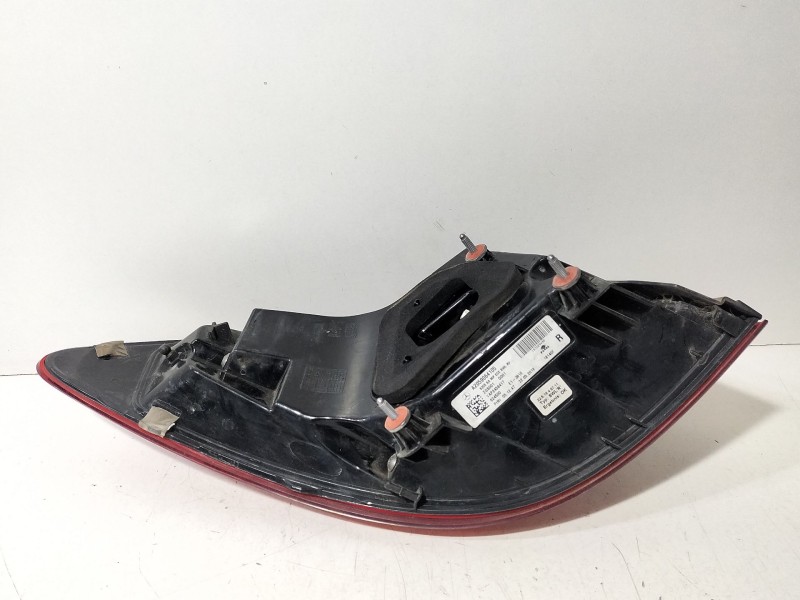 Recambio de piloto trasero derecho para mercedes-benz clase c (w205) c 200 (205.042) referencia OEM IAM A2059064105  
