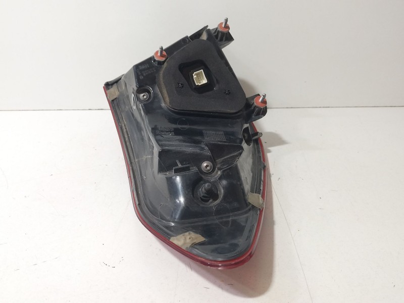 Recambio de piloto trasero derecho para mercedes-benz clase c (w205) c 200 (205.042) referencia OEM IAM A2059064105  