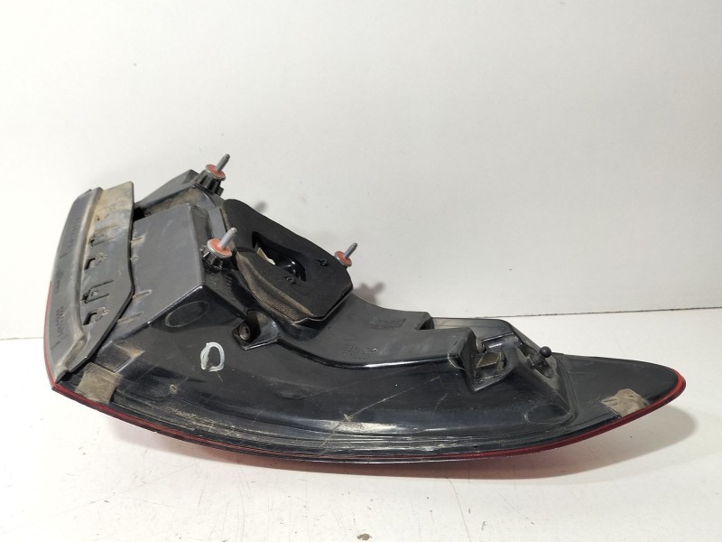 Recambio de piloto trasero derecho para mercedes-benz clase c (w205) c 200 (205.042) referencia OEM IAM A2059064105  