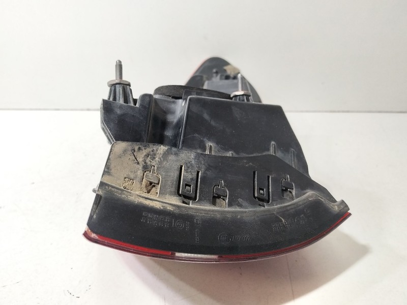 Recambio de piloto trasero derecho para mercedes-benz clase c (w205) c 200 (205.042) referencia OEM IAM A2059064105  