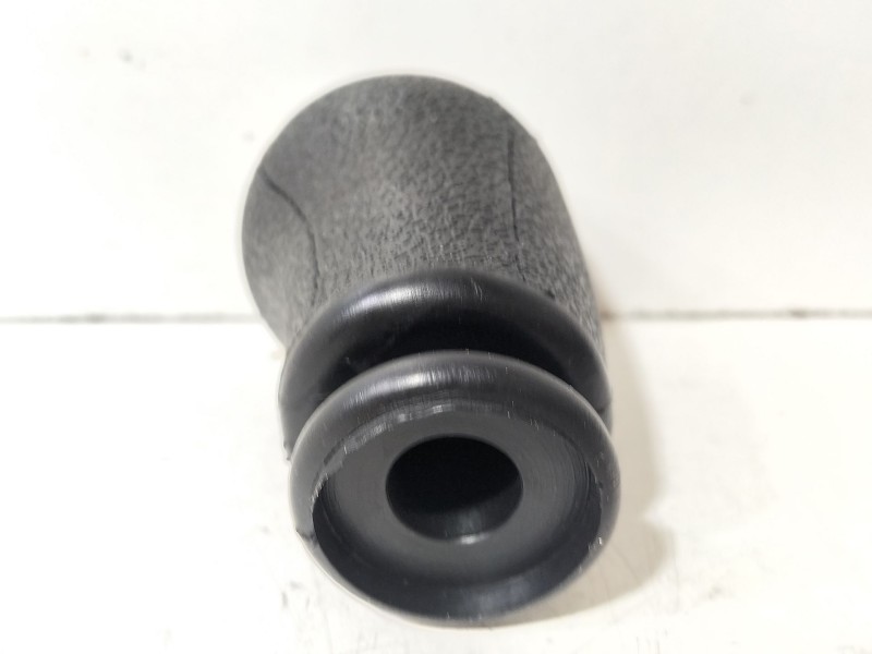 Recambio de pomo palanca cambio para ford focus berlina (cap) ambiente (d) referencia OEM IAM Ford Focus  