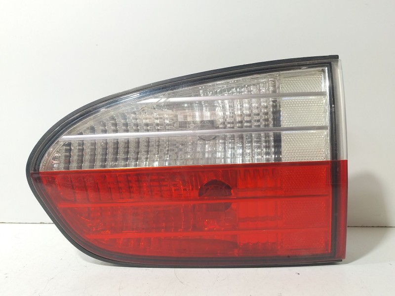 Recambio de piloto trasero derecho interior para hyundai h1 kasten (flügeltüren h.) referencia OEM IAM Hyundai H01  