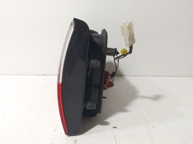Recambio de piloto trasero derecho interior para hyundai h1 kasten (flügeltüren h.) referencia OEM IAM Hyundai H01  