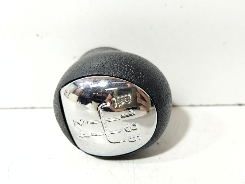 Recambio de pomo palanca cambio para renault clio ii (bb_, cb_) 1.5 dci (b/cb07) referencia OEM IAM Renault Clio II  