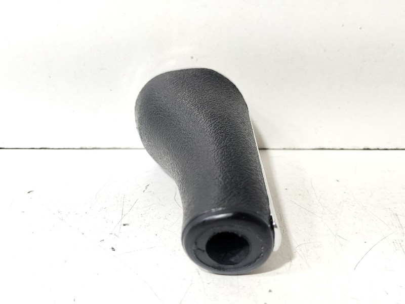Recambio de pomo palanca cambio para peugeot 308 1.6 16v hdi referencia OEM IAM Peugeot 308  