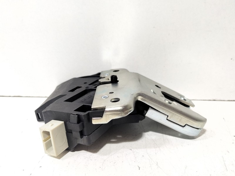 Recambio de cerradura maletero / porton para audi a6 berlina (4f2) 2.0 tdi referencia OEM IAM 4F5827505D  