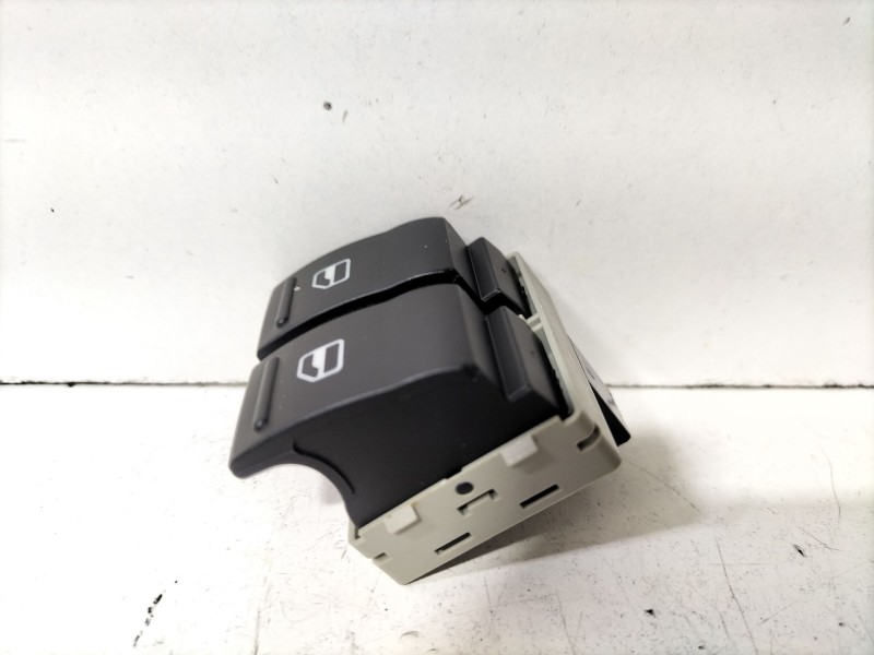 Recambio de mando elevalunas delantero izquierdo para volkswagen t5 transporter/furgoneta combi minibus (volksbus) referencia OE