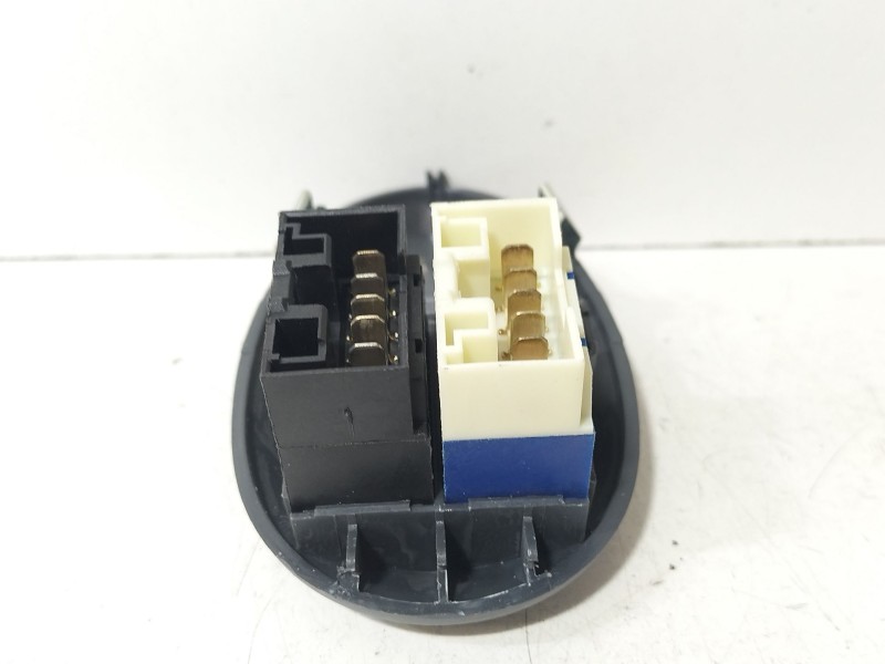 Recambio de mando elevalunas delantero izquierdo para iveco daily vi furgoneta 35s21, 35c21, 40c21, 50c21, 65c21, 70c21 referenc