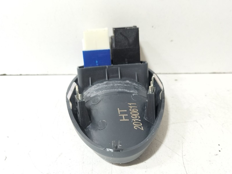 Recambio de mando elevalunas delantero izquierdo para iveco daily vi furgoneta 35s21, 35c21, 40c21, 50c21, 65c21, 70c21 referenc
