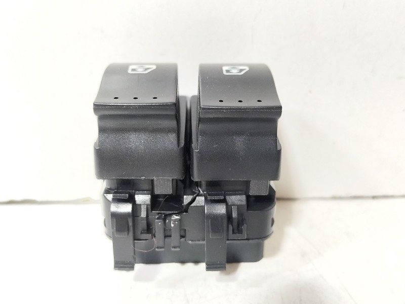 Recambio de mando elevalunas delantero izquierdo para renault clio ii (bb_, cb_) 1.5 dci (b/cb07) referencia OEM IAM Renault Cli