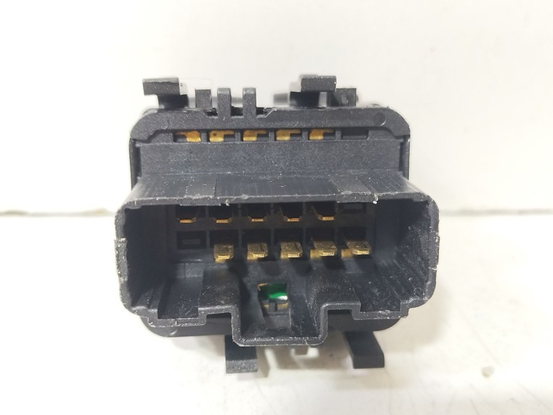 Recambio de mando elevalunas delantero izquierdo para renault clio ii (bb_, cb_) 1.5 dci (b/cb07) referencia OEM IAM Renault Cli