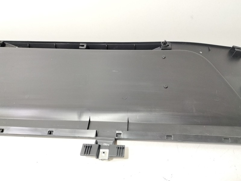 Recambio de moldura para iveco daily v furgoneta 29s11, 29l11, 35c11, 35s11, 40c11 referencia OEM IAM Iveco Daily 2014  