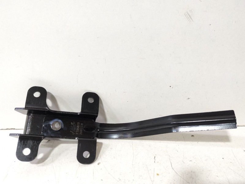 Recambio de soporte / guia puerta corredera para mercedes-benz sprinter 02.00  caja cerrada 313 cdi (903.661-662) referencia OEM