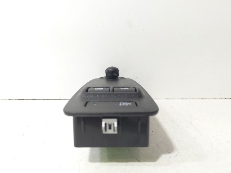 Recambio de mando elevalunas delantero izquierdo para fiat ducato autobús (244_) 2.8 jtd referencia OEM IAM Fiat Ducato Boxer Ju