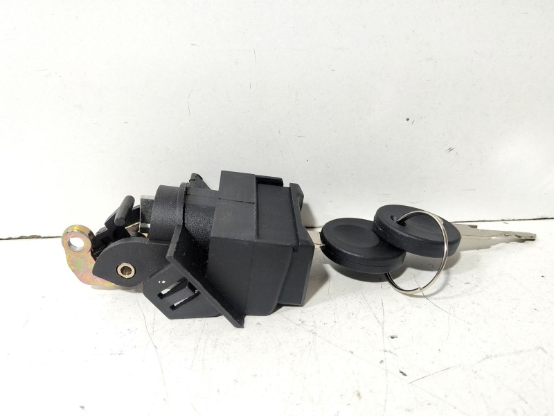 Recambio de cerradura maletero / porton para volkswagen golf ii (191/193) 1.8 (rh) referencia OEM IAM Volkswagen Golf II  