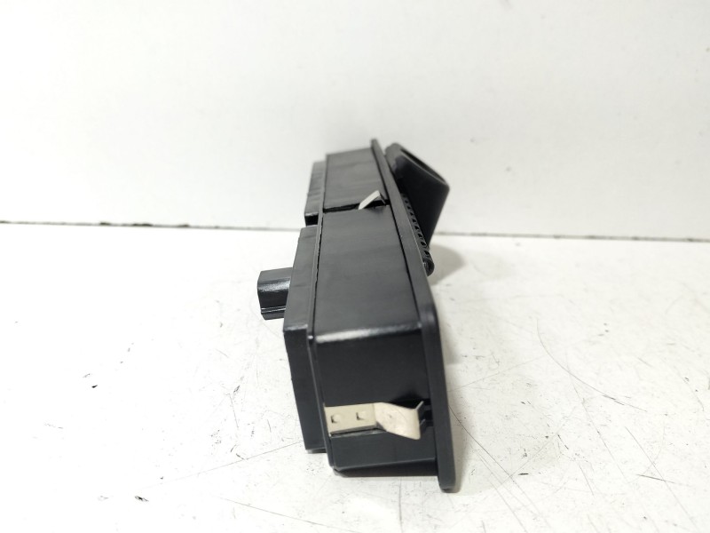 Recambio de maneta porton para ford focus iii 1.6 ti referencia OEM IAM EZC-FR-078  
