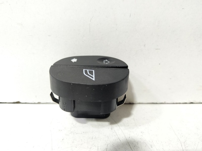 Recambio de mando elevalunas delantero derecho para ford ka (rb_) 1.3 i referencia OEM IAM Ford KA  
