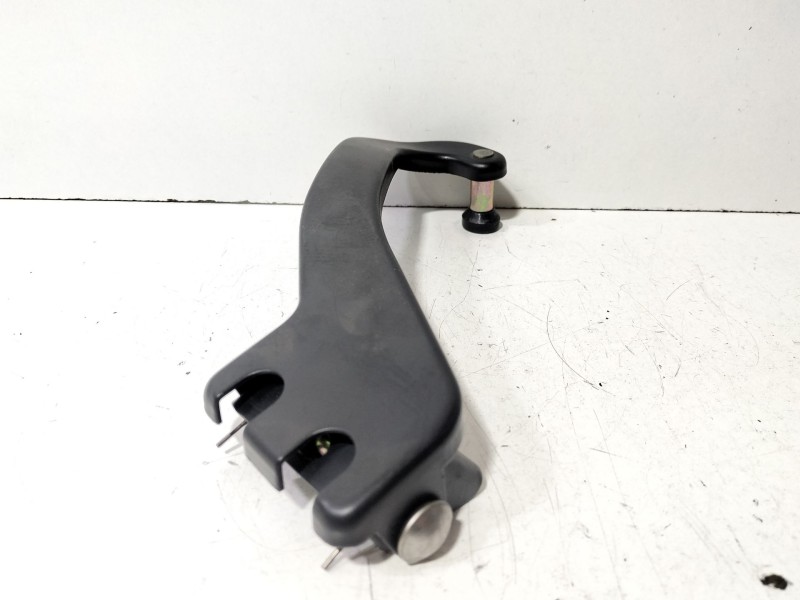 Recambio de soporte / guia puerta corredera para mercedes-benz vito (w638) caja cerrada 110 cdi  (638.094) referencia OEM IAM 63