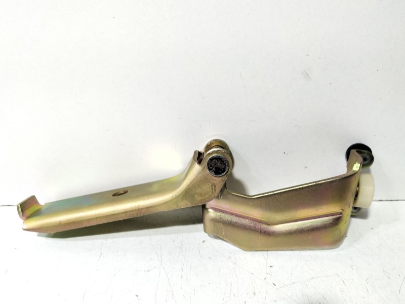 Recambio de soporte / guia puerta corredera para mercedes-benz vito (w638) caja cerrada 110 cdi  (638.094) referencia OEM IAM 63