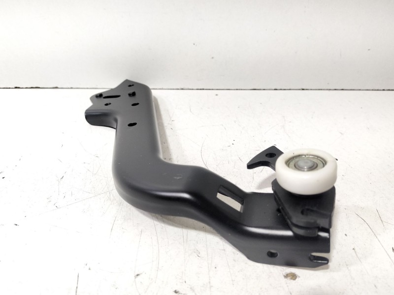 Recambio de soporte / guia puerta corredera para mercedes-benz sprinter ii james cook (906) 2.1 cdi cat referencia OEM IAM 2E184