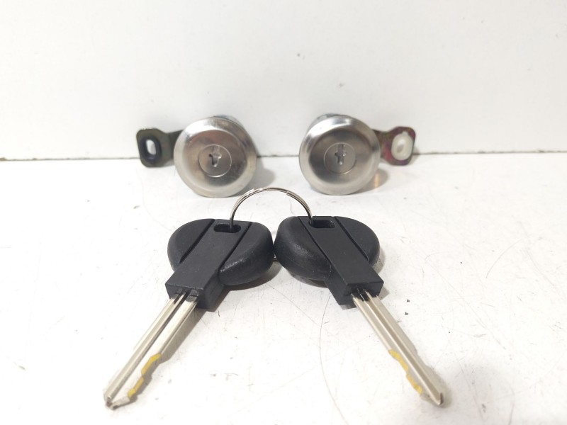 Recambio de juego bombines para citroën berlingo 2.0 hdi 600 furg. referencia OEM IAM Citroën Berlingo  