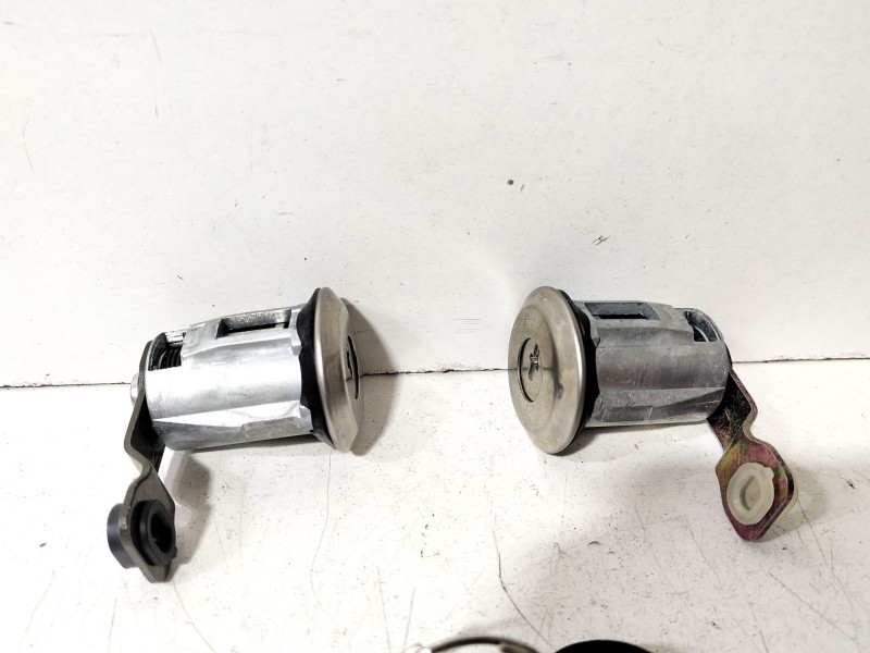 Recambio de juego bombines para citroën berlingo 2.0 hdi 600 furg. referencia OEM IAM Citroën Berlingo  