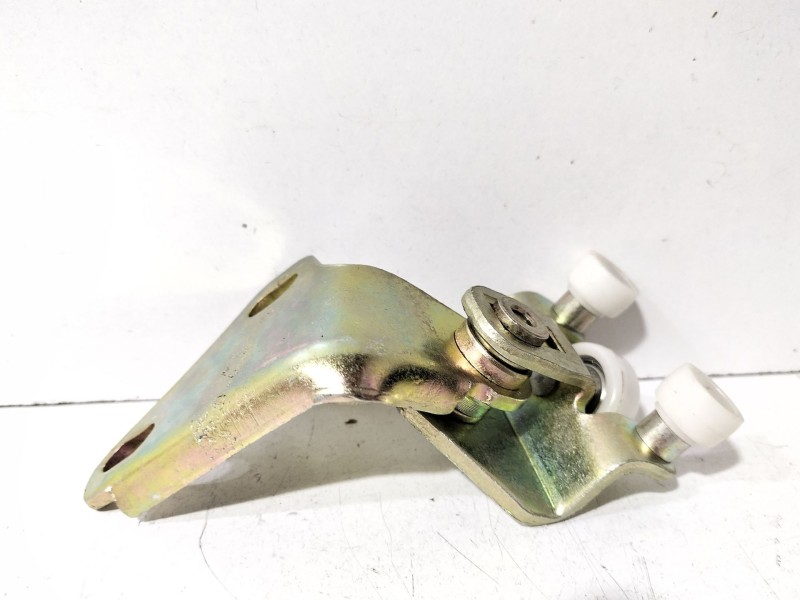 Recambio de soporte / guia puerta corredera para mercedes-benz sprinter (w901,w904) caja cerr. 310 d (903.461-462) referencia OE