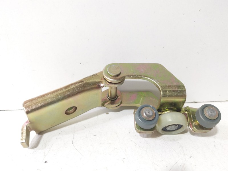 Recambio de soporte / guia puerta corredera para mercedes-benz sprinter (w901,w903) combi 312 d (903.471-472) referencia OEM IAM