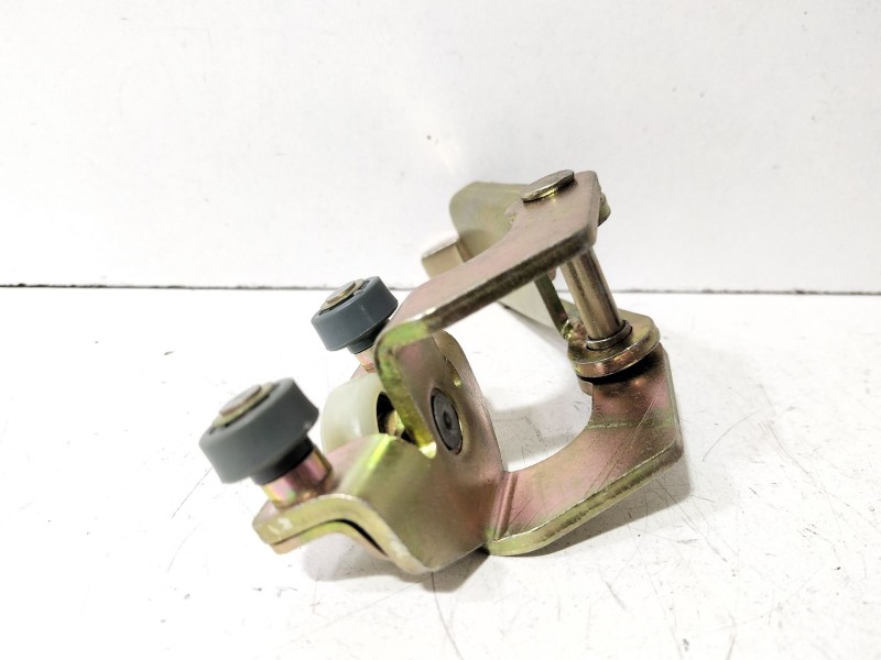Recambio de soporte / guia puerta corredera para mercedes-benz sprinter (w901,w903) combi 312 d (903.471-472) referencia OEM IAM