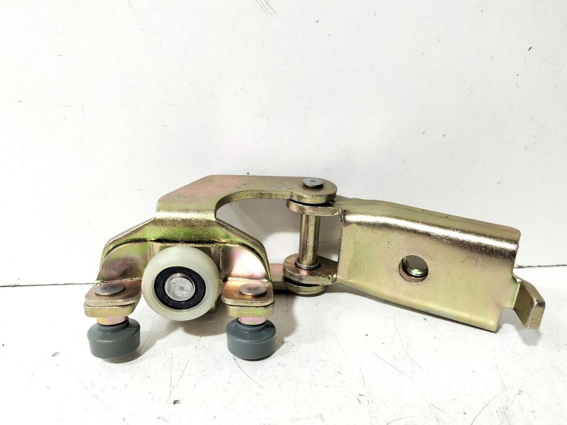 Recambio de soporte / guia puerta corredera para mercedes-benz sprinter (w901,w903) combi 312 d (903.471-472) referencia OEM IAM