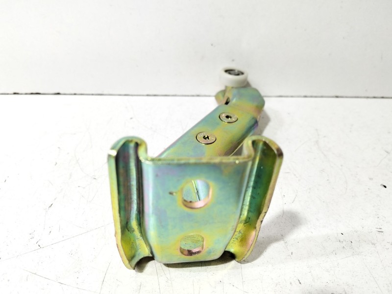 Recambio de soporte / guia puerta corredera para mercedes-benz sprinter (w901,w903) combi 312 d (903.471-472) referencia OEM IAM