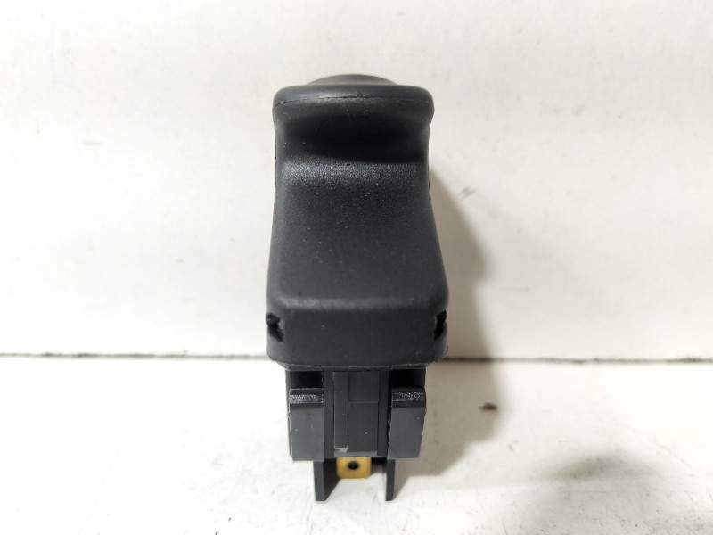 Recambio de mando elevalunas delantero derecho para renault kangoo (f/kc0) 1.5 dci diesel referencia OEM IAM Renault Kangoo  