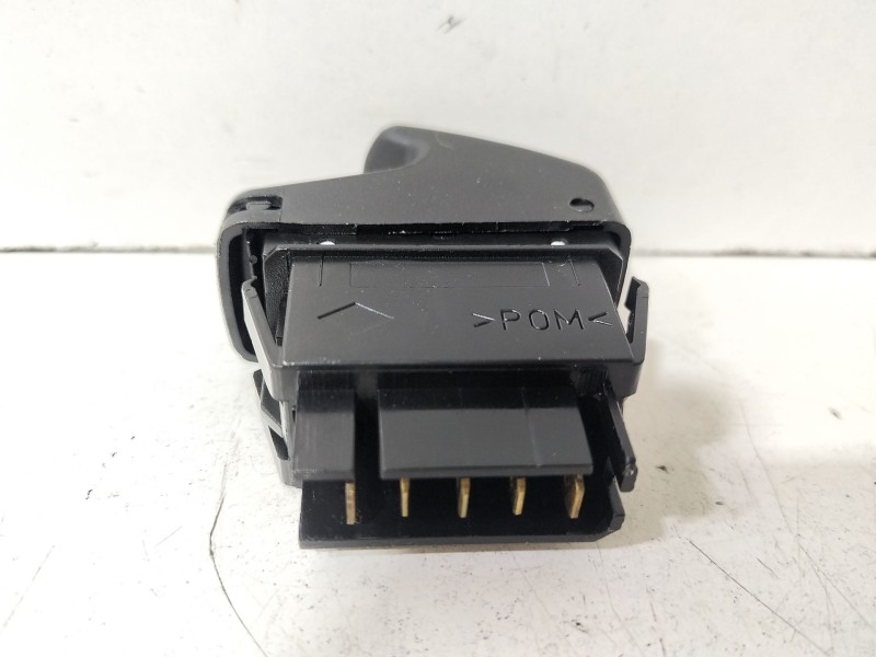 Recambio de mando elevalunas delantero derecho para renault kangoo (f/kc0) 1.5 dci diesel referencia OEM IAM Renault Kangoo  