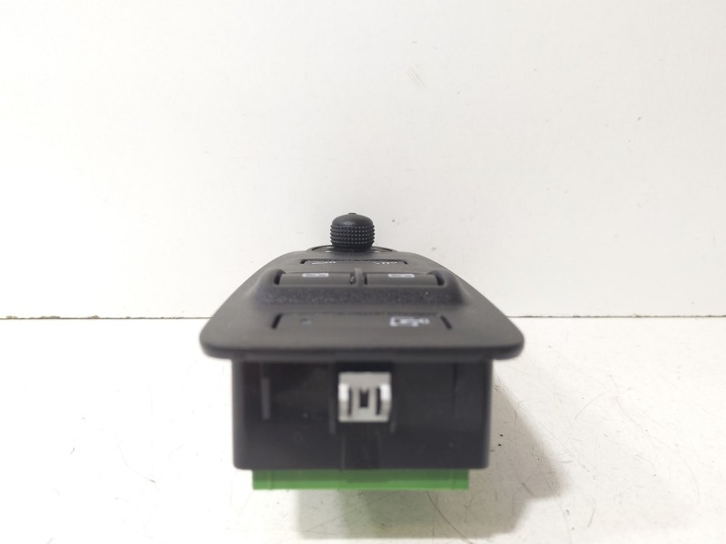 Recambio de mando elevalunas delantero izquierdo para peugeot boxer autobús 2.2 hdi 100 referencia OEM IAM Peugeot Boxer  