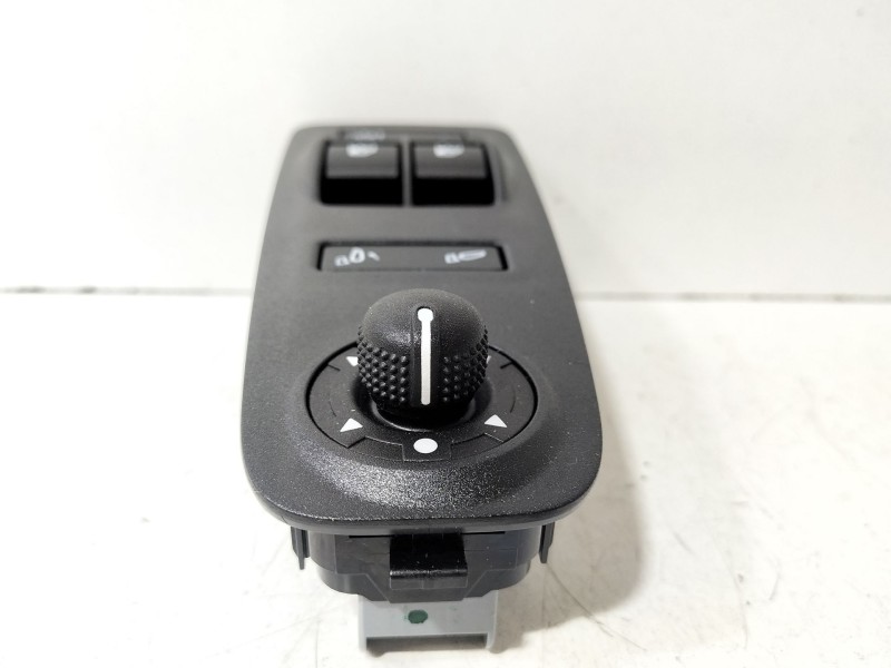 Recambio de mando elevalunas delantero izquierdo para peugeot boxer autobús 2.2 hdi 100 referencia OEM IAM Peugeot Boxer  
