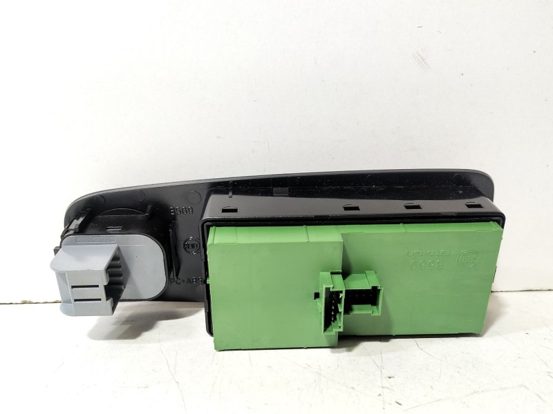 Recambio de mando elevalunas delantero izquierdo para peugeot boxer autobús 2.2 hdi 100 referencia OEM IAM Peugeot Boxer  