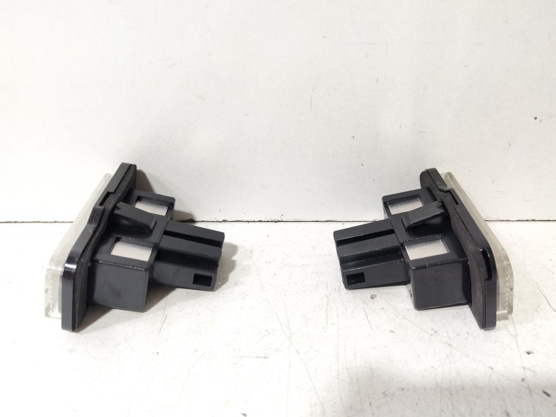 Recambio de piloto matricula para mercedes-benz clase c (w203) c 220 cdi (203.006) referencia OEM IAM LD-W203-5D  
