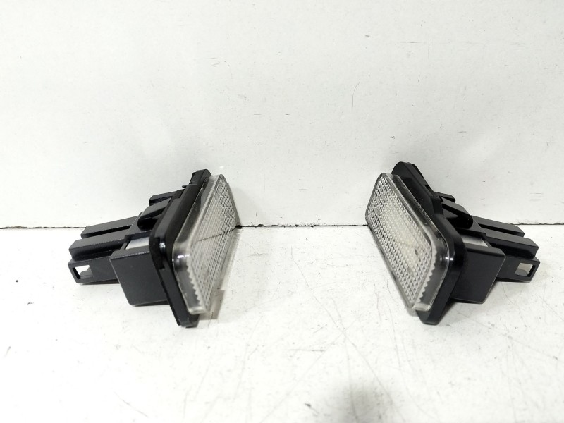 Recambio de piloto matricula para mercedes-benz clase c (w203) c 220 cdi (203.006) referencia OEM IAM LD-W203-5D  