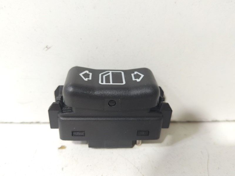 Recambio de mando elevalunas delantero derecho para mercedes-benz clase e (w124) e 200 (124.019) referencia OEM IAM Mercedes W12