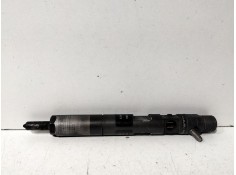 Recambio de inyector para renault clio ii fase ii (b/cb0) 1.5 dci diesel referencia OEM IAM 8200365186  