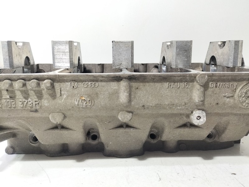 Recambio de culata para seat leon (1p1) 1.9 tdi referencia OEM IAM 038103373R  