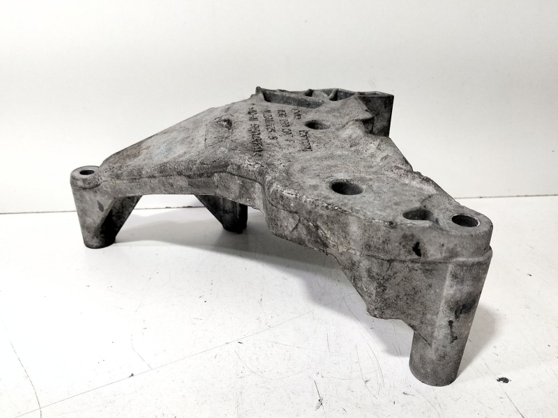 Recambio de soporte motor para seat leon (1p1) 1.9 tdi referencia OEM IAM 03G199207F  