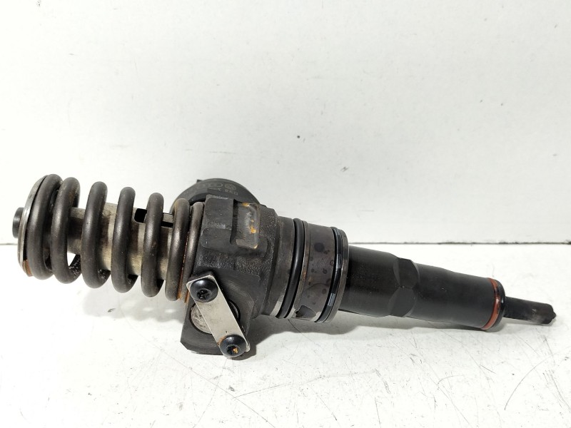Recambio de inyector para seat leon (1p1) 1.9 tdi referencia OEM IAM 038130073AG  