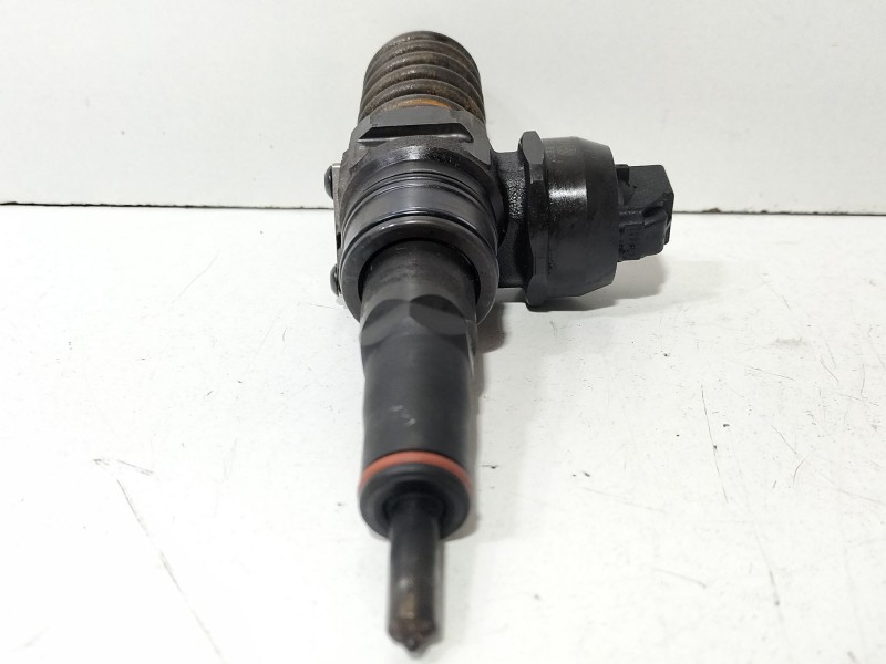 Recambio de inyector para seat leon (1p1) 1.9 tdi referencia OEM IAM 038130073AG  