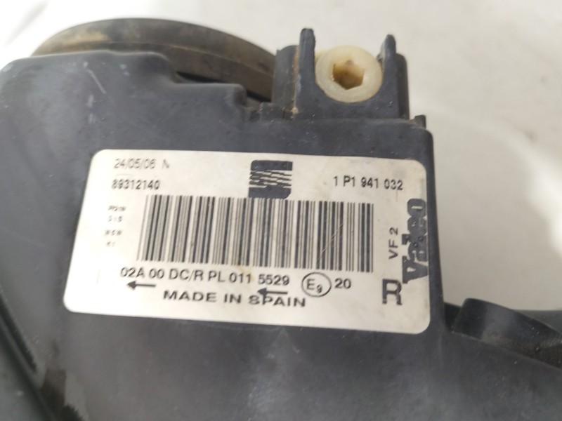 Recambio de faro derecho para seat toledo iii (5p2) 2.0 tdi referencia OEM IAM 1P1941031  